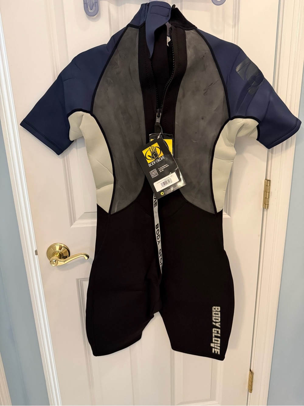 Body Glove Black and Yellow Branded Wetsuit Tag